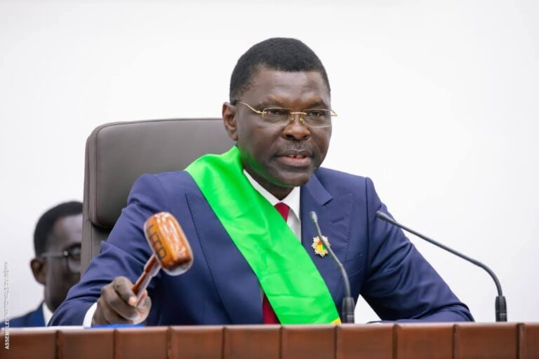 Assemblée nationale 10ème législature : Le Président Joseph DJOGBENOU ouvre la 1ère session ordinaire de l’année 2026